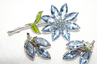 +MBA #E48-059   "Vintage Silvertone Blue Glass Flower Pin & Matching Earrings"
