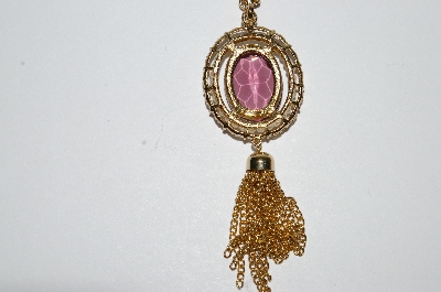 +MBA #E51-374   "Avon Gold Tone Purple Glass & Faux Pearl Pendant With Chain"