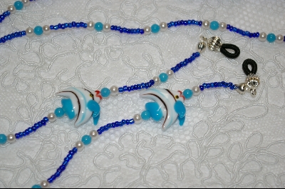 +MBA #6352  "Angel Fish, White Glass Pearls & Turquoise