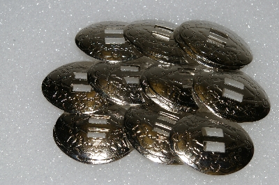 +MBA #S51-257   "Lot Of 18 Silvertone Oval Metal Concho's"