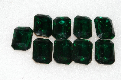 +MBA #S51-292  " Vintage Lot Of 9 Large Emerald Green Glass Rhinestones"