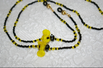 +MBA #6634  "Yellow Glass Bees & Black Seed Beads