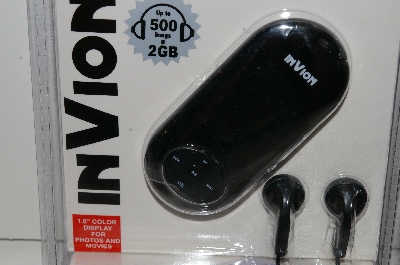 +MBA #S51-583   "Black InVion 2 GB MP3 Music,Video & Movie Player  And Case"
