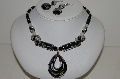 +MBA #S59-080   "Fancy Lampworked Glass bead Necklace & Earrings Set With Glass Tear Drop Pendant"