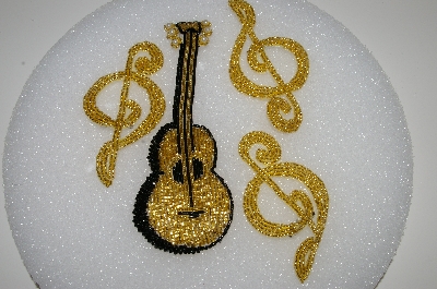 +MBA #S25-073    "Lot Of 4 Hand Beaded Applique Pins"