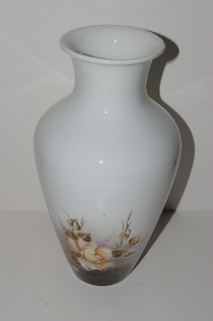 +MBA #S28-266     "H&C Selb Heinrich Hand Painted Rose Vase"