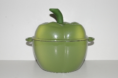 +MBA #S28-359   "2006 Technique Green Enameled Cast Iron Bell Pepper 2-Qt Pot With Matching Trivett "