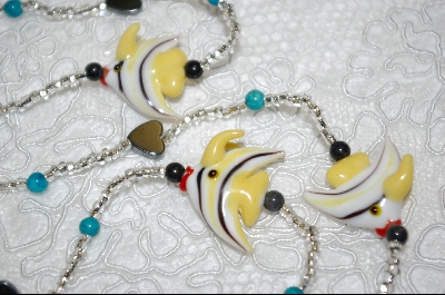 +MBA #6605   "6 Yellow Glass Angel Fish Beads