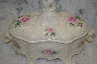 +MBA #6907  Antique Look Victorian Ceramic Jerwerly Box