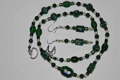 +MBA #B1-144  "Green Glass, Crystal & Hemalyke Bead Necklace & Earring Set"