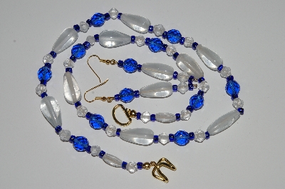 +MBA #b1-117   "Blue & Clear Glass Bead Necklace & Earring Set"