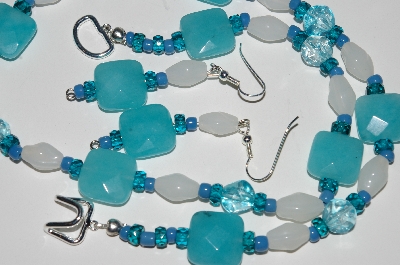 +MBA #B1-062  "Blue Gemstone, White & Blue Glass Bead Necklace & Earring Set"