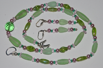 +MBA #B3-076   "Green Glass Bead, Pink Crystal & Pearl Necklace & Earring Set"