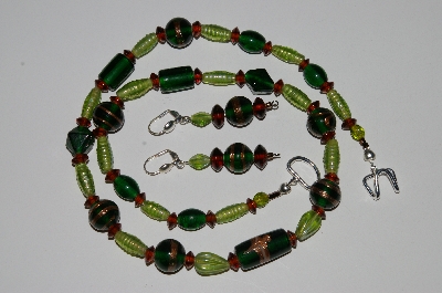 +MBA #B3-037  "Fancy Green & Brown Glass Necklace & Earring  Set"