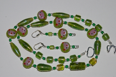 +MBA #B5-090  "Fancy Cat Glass Bead Necklace & Matching Earring Set"
