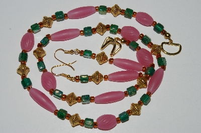 +MBA #B6-130  "Pink & Green Glass Bead Necklace & Matching Earring Set"