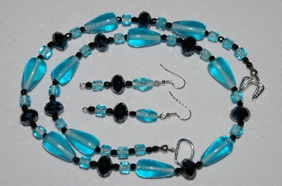 +MBAHB  #19-333  "Fancy Faceted Black Crystal & Aqua Blue Glass Necklace & Earring Set"
