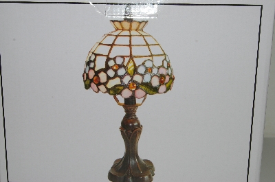 +MBAHB #19-485  "2003 Tiffany Style Amber Floral Stained Glass Accent Lamp"