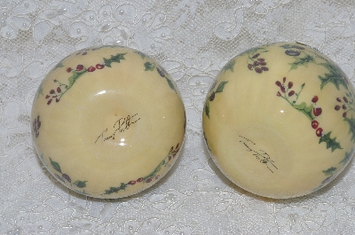 +MBA #SG9-230    "Set Of 4 Signed Tracy Porter Cream With Holly Paper Mache Christmas Ornaments"