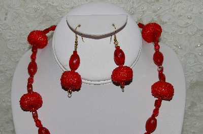 +MBAHB #33-165  "Fancy Hand Made Red Seed Bead Cluster Beads & Fancy Red Glass Necklace & Matching Earring Set"