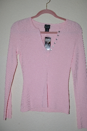 +MBADG #52-222  "I.N.C International Concepts Pink Knit Button Front Sweater"
