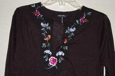 +MBADG #31-517   "Daisy Fuentes Black Light Weight Embroidered Top"