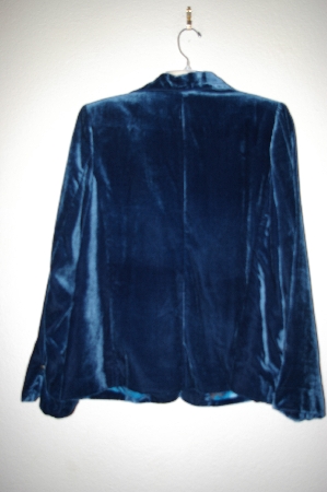 +MBADG #28-550  "Dialogue  Green Fully Lined Velvet Blazer"