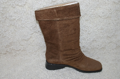 +MBAB #29-141  "Markon Brown Suede Pull-On Scrunch Boots"