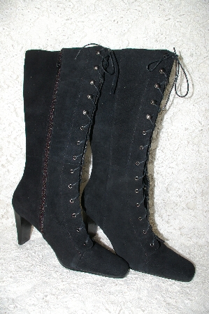 +MBAB #29-087  "Moda Black Lace Up Suede Boots"