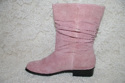 +MBAB #29-200 "Newport News English Rose Suede Scrunch Boots"