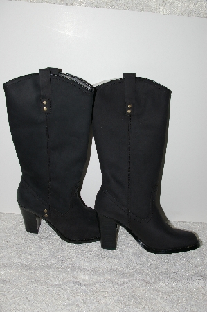 +MBAB #99-174  "Colin Stuart Black Leather Pull On Boots"