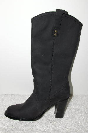 +MBAB #99-174  "Colin Stuart Black Leather Pull On Boots"