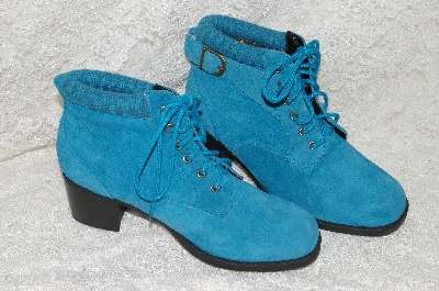 +MBAB #99-009  "Valley Lane Turquoise Blue Suede Lace Up Boots"