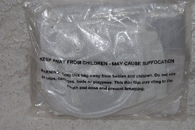 +MBANF #540  "Breezies Set Of 2 Molded Cup Seamless Bras W/Ultimair"