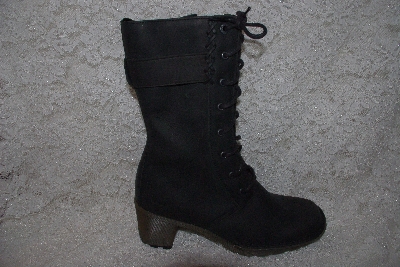 +MBANF #575  "Dr. Martins Dana 8 Eye Boots"