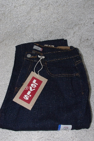 +MBAMG #79-033    "Size 6 Long  "Levi's Womens 505 Straight Leg Jeans"